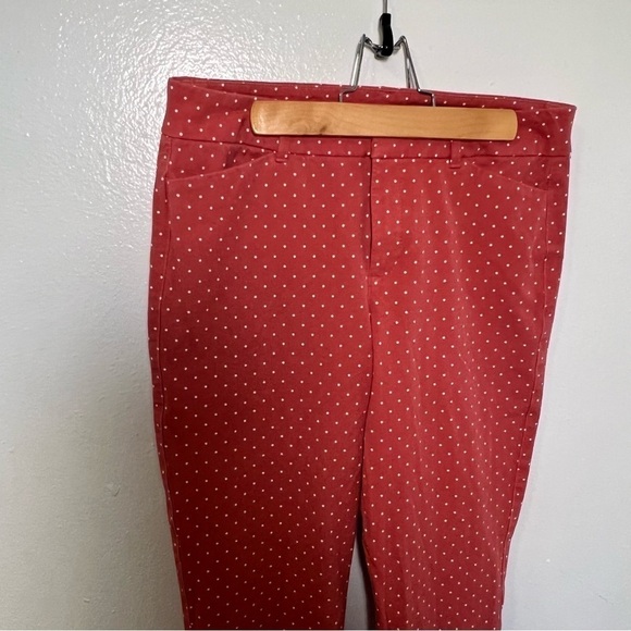 Old Navy Pixie High Rise Ankle Pant Gooseberry Polka Dot - Picture 8 of 11
